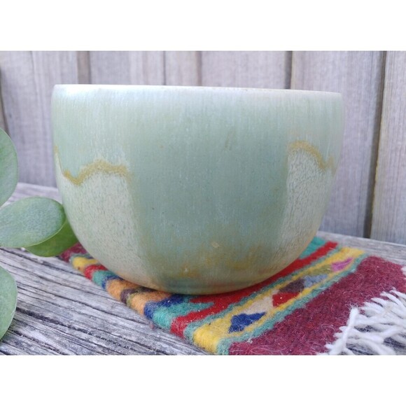 Vintage Green Pottery Bowl // Handcrafted Ceramic Pot - Picture 4 of 10